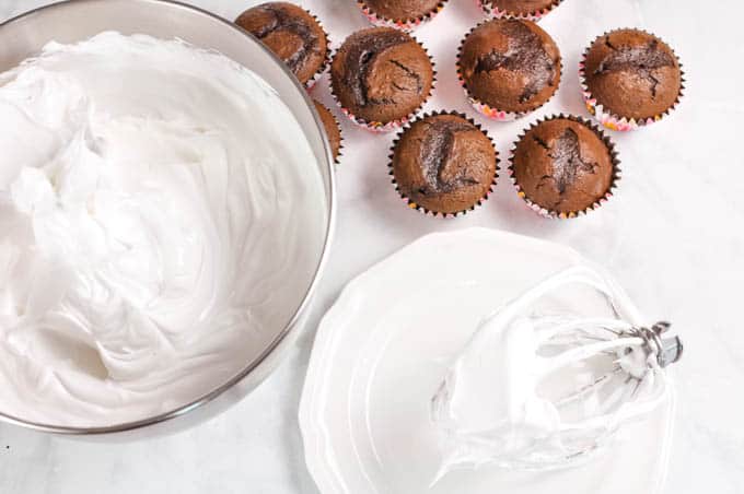 Easy S'mores Cupcakes 