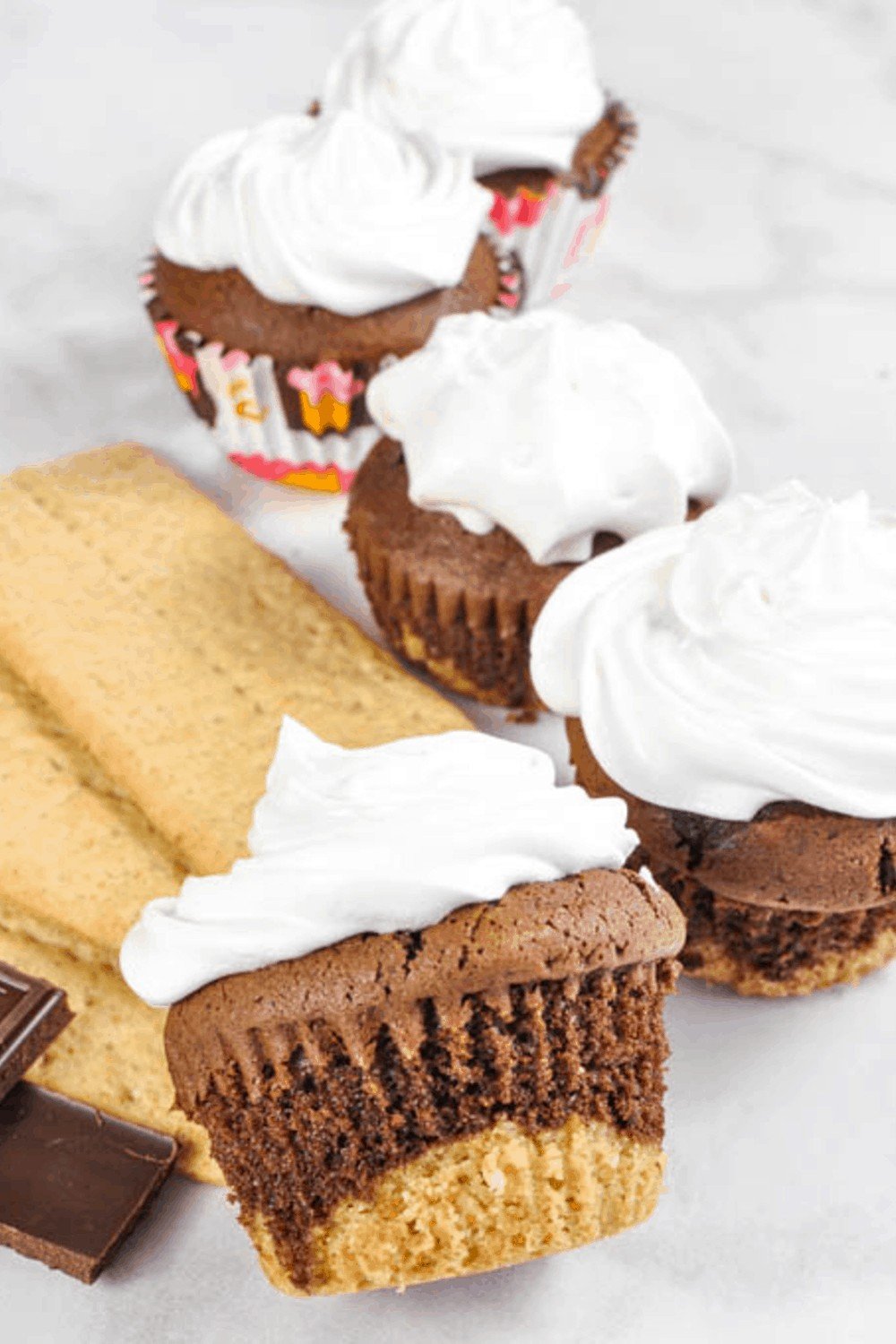Easy S'mores Cupcakes 